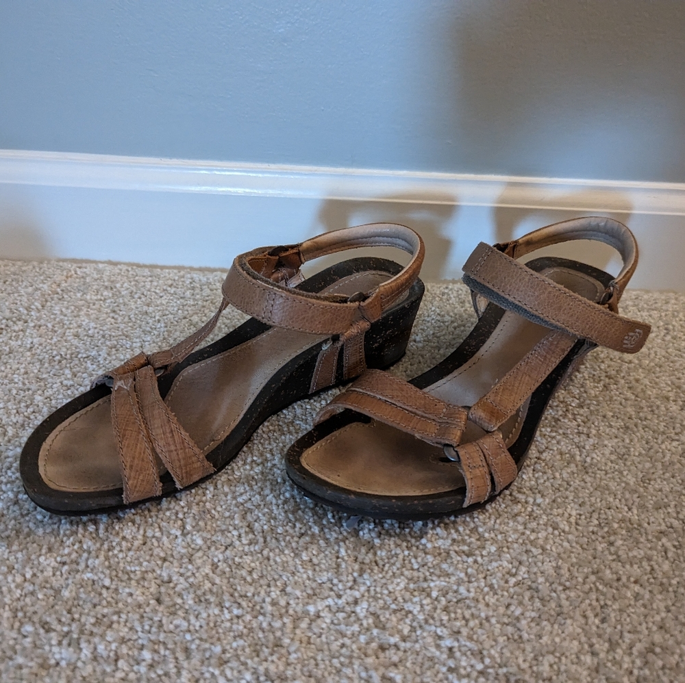 Teva Tan Wedged Sandals Size 6.5